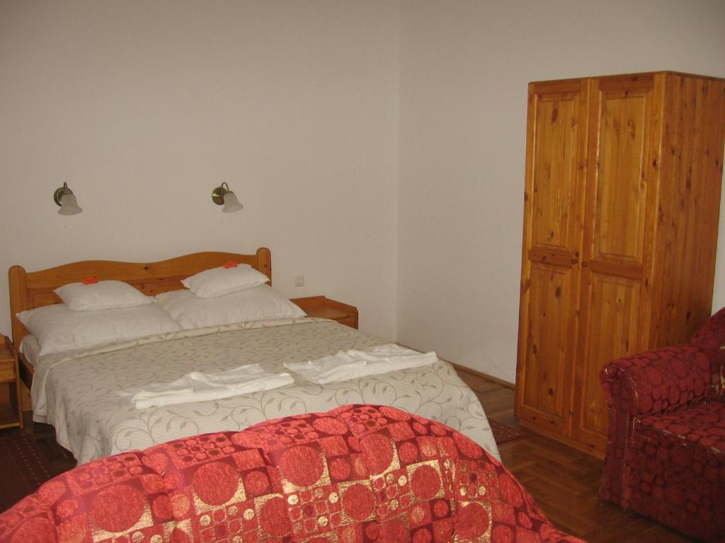 Hôtel Mater Salvatoris House à Gödöllő Chambre photo