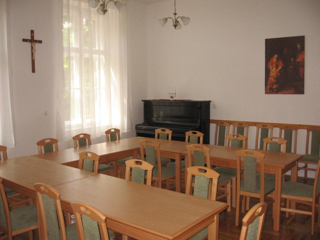 Hôtel Mater Salvatoris House à Gödöllő Extérieur photo